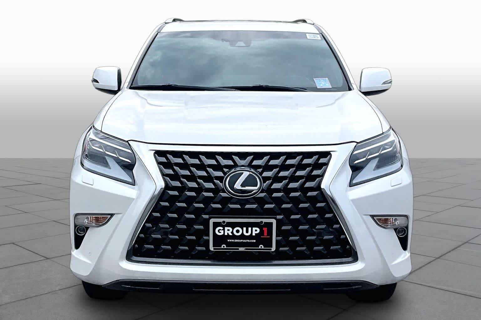 Used 2023 Eminent White Pearl Lexus Premium image 4