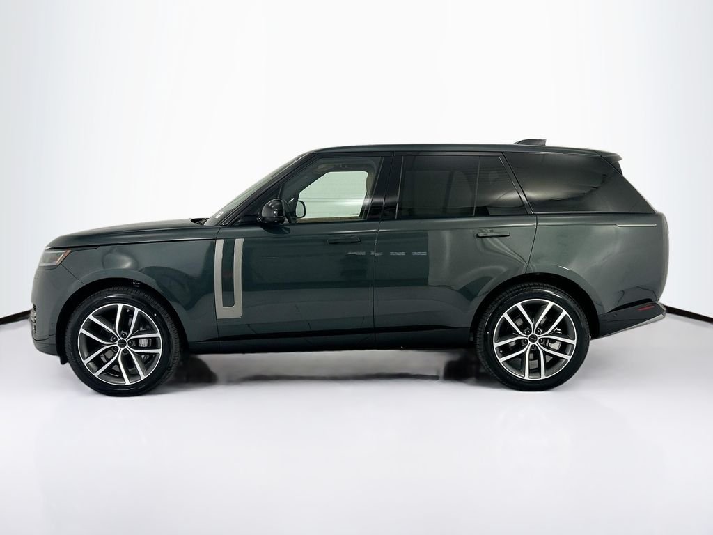 New 2026 Belgravia Green Land Rover SE image 8