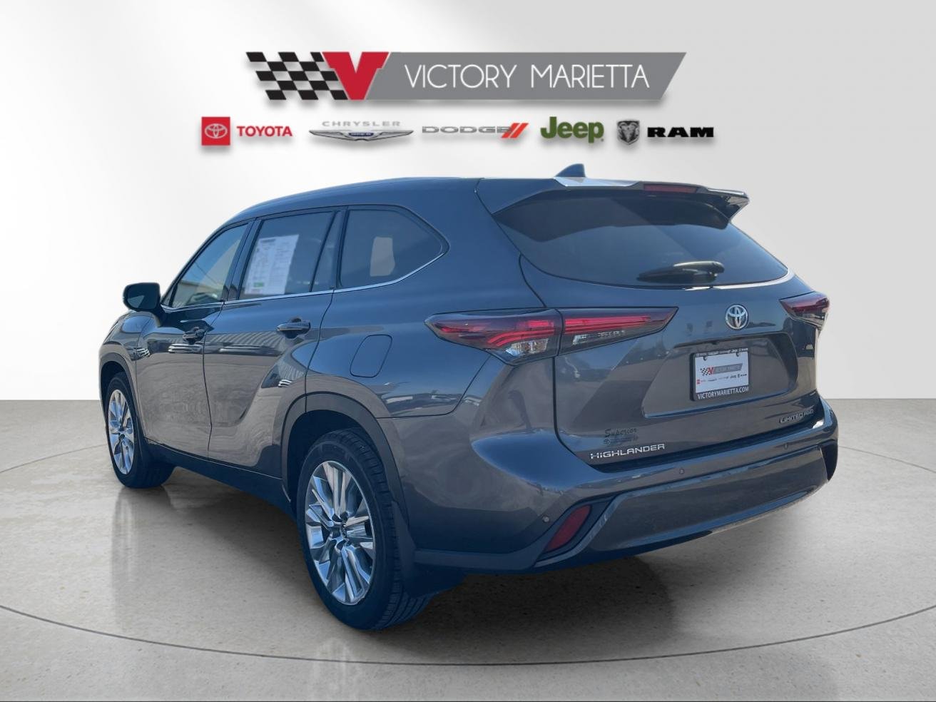 Used 2024 Gray Toyota Limited image 3