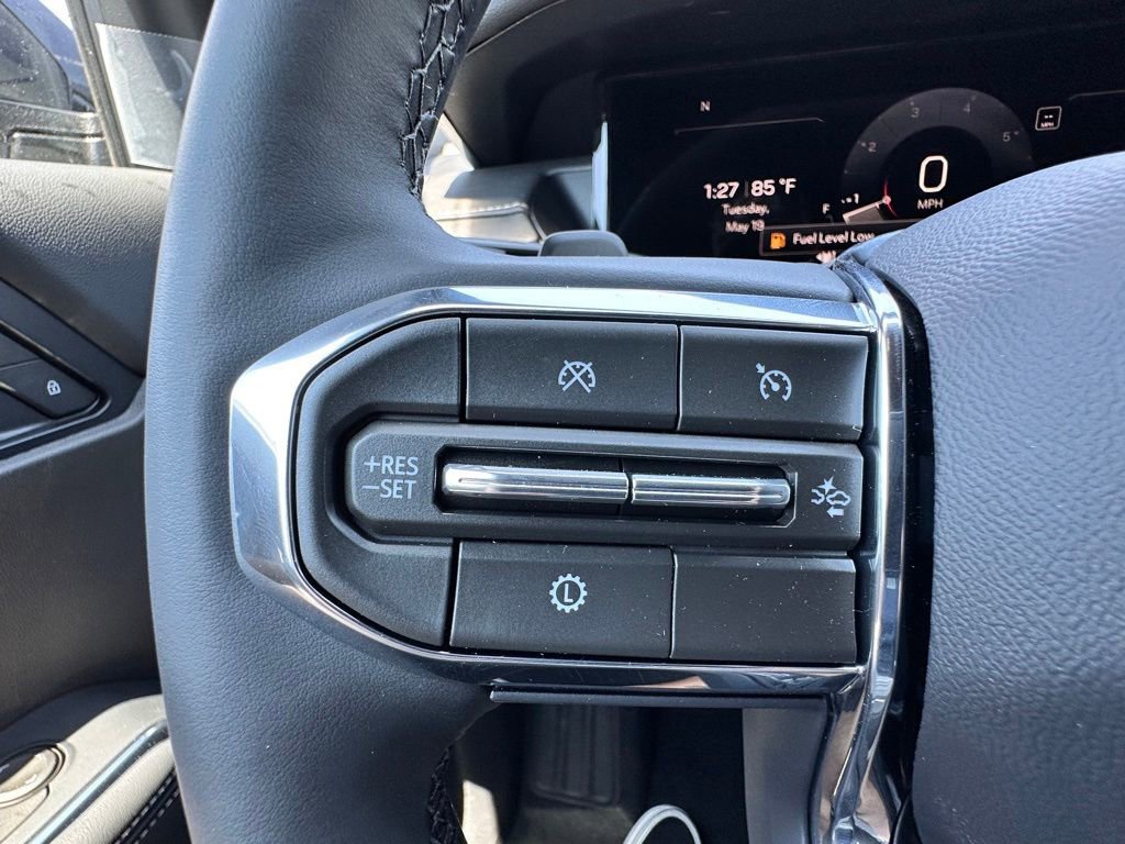 New 2026 Sterling Metallic GMC Elevation image 28