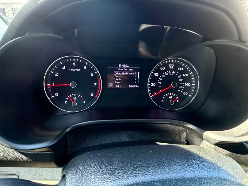 Used 2021 Black Kia LXS image 16
