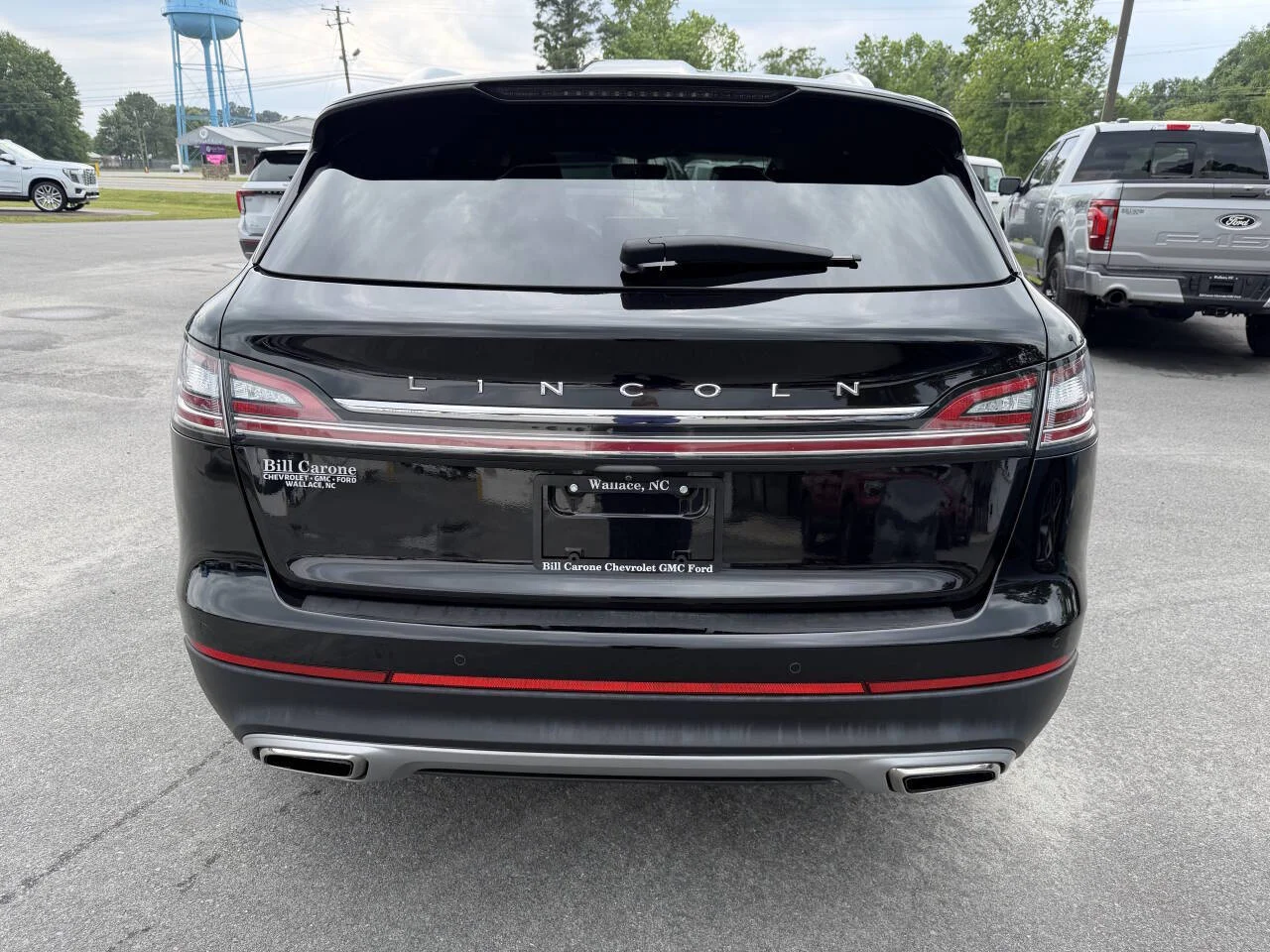 Used 2022 Black Lincoln Reserve AWD 4dr SUV image 24