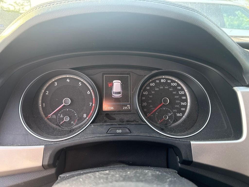 Used 2018 White Volkswagen Launch Edition image 6