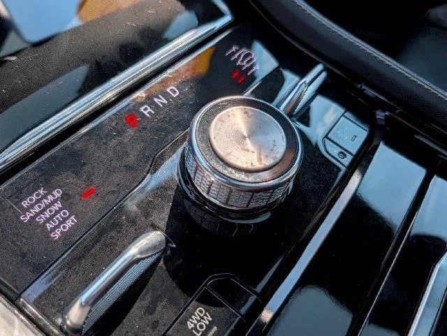 Used 2022 Black Jeep Summit Reserve image 23
