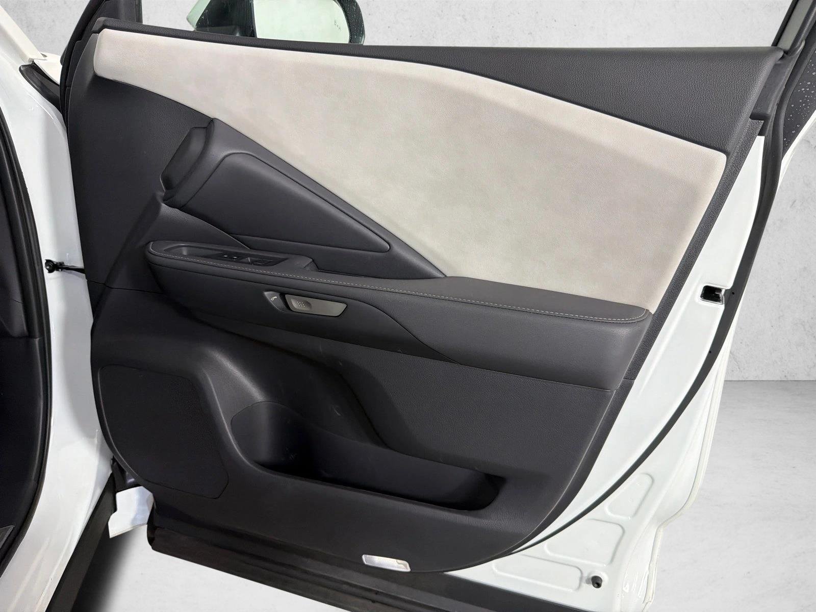 Used 2025 Wind Chill Pearl Lexus TX 350 Premium image 15