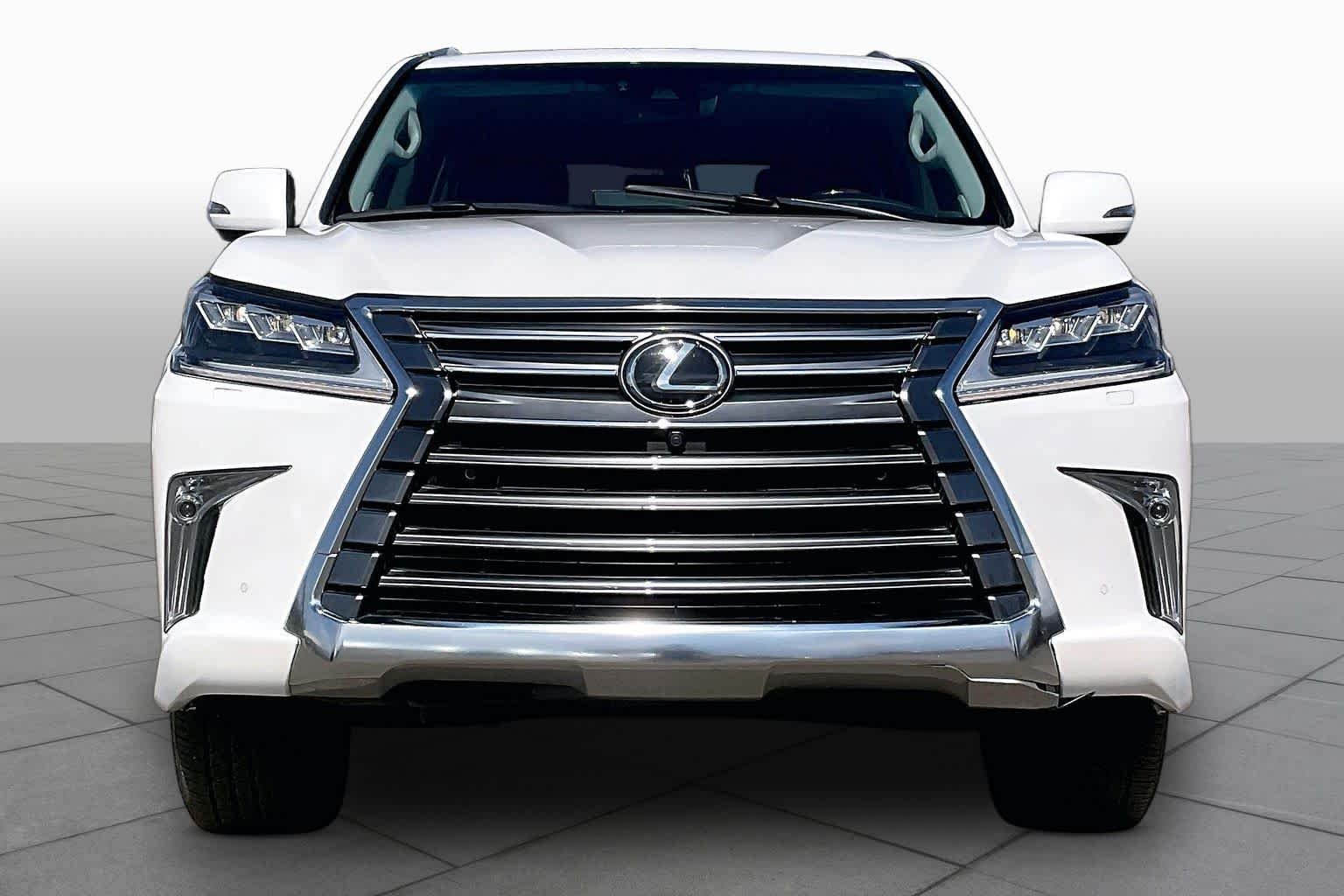 Used 2021 Eminent White Pearl Lexus  image 4