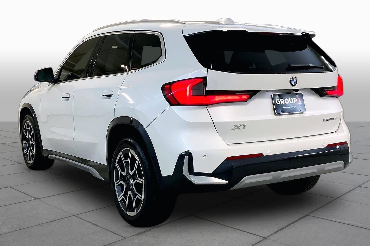Certified Used 2024 Mineral White Metallic BMW xDrive28i image 11