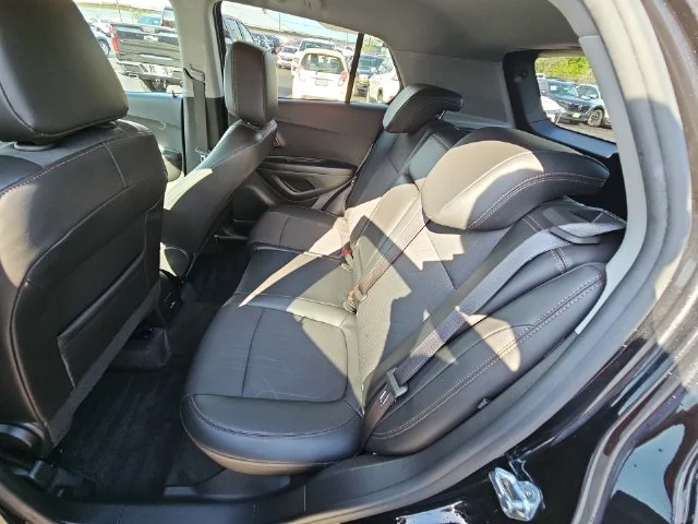 Used 2022 Black Chevrolet LT image 28