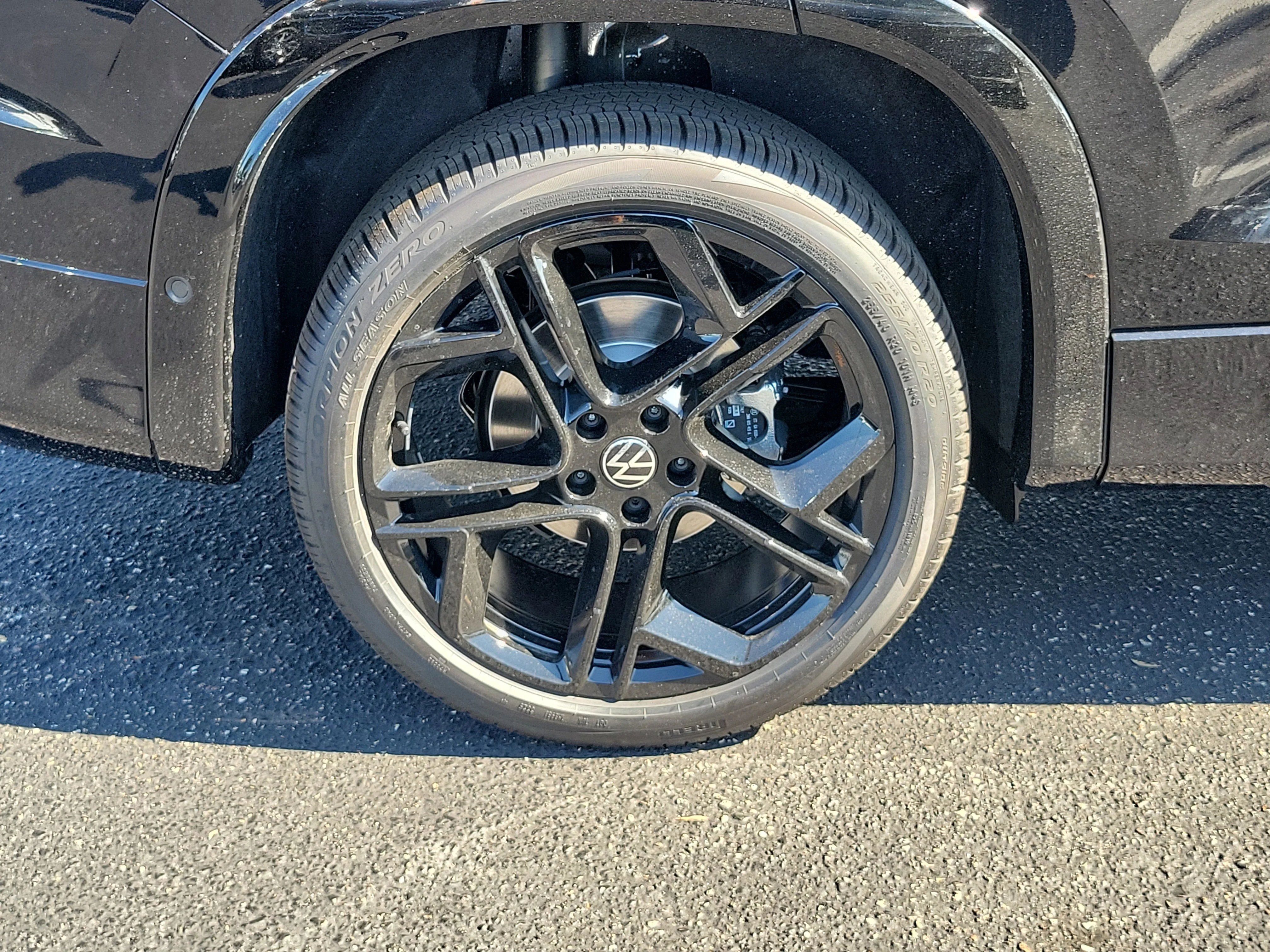 2026 Volkswagen Tiguan SE R-LINE BLACK - Photo 35