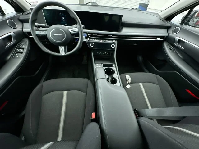 Used 2024 Gray Hyundai SEL image 2