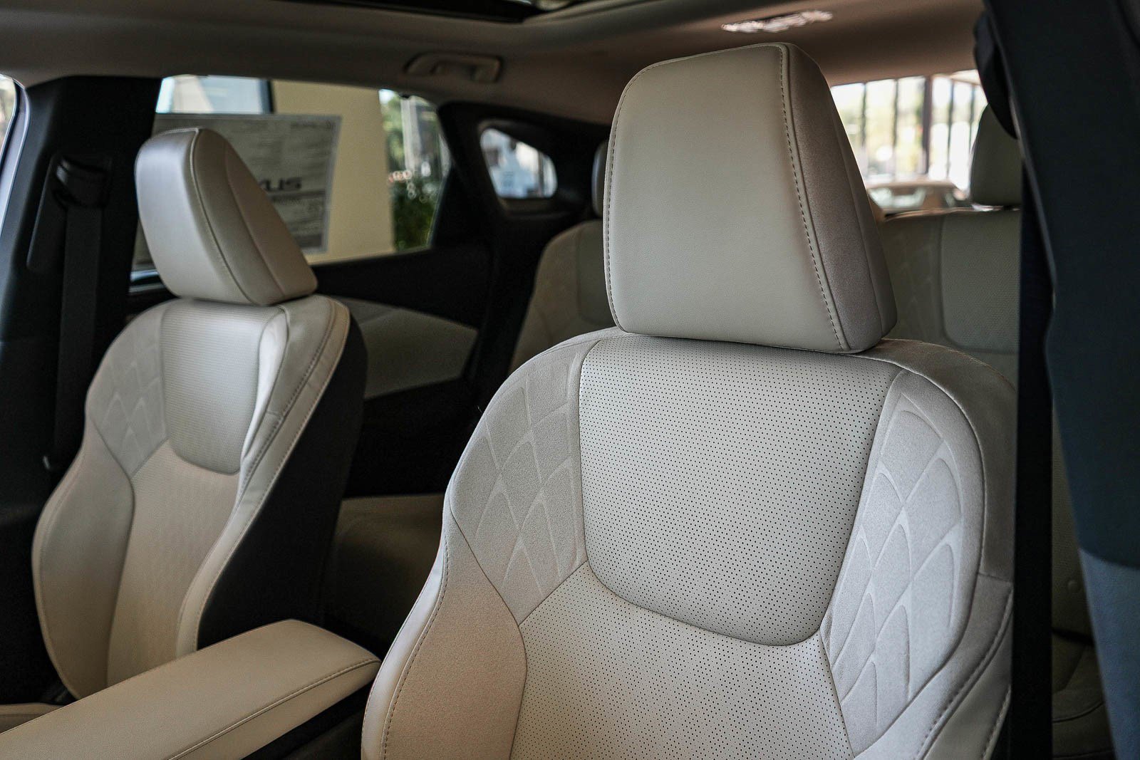New 2026 Nori Green Pearl Lexus  350 LUXURY image 22