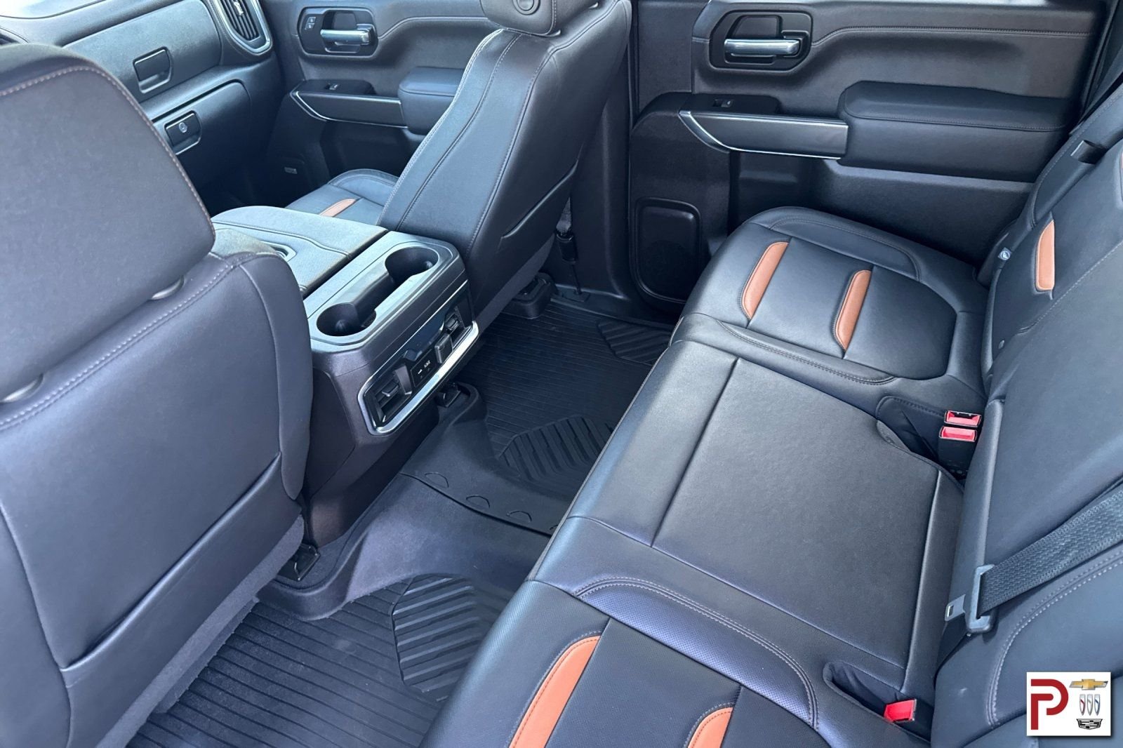 Used 2022 White GMC AT4 image 13