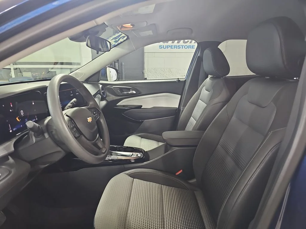 Certified Used 2024 Blue Chevrolet LT image 18