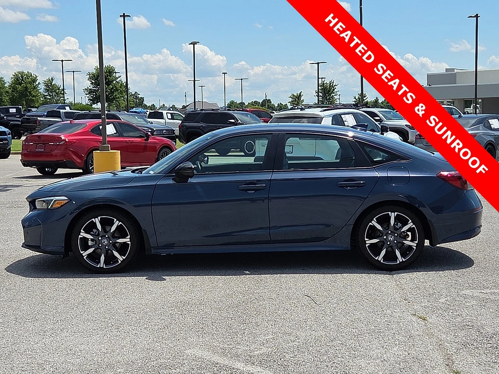 Used 2025 Blue Lagoon Pearl Honda Sport Touring image 3