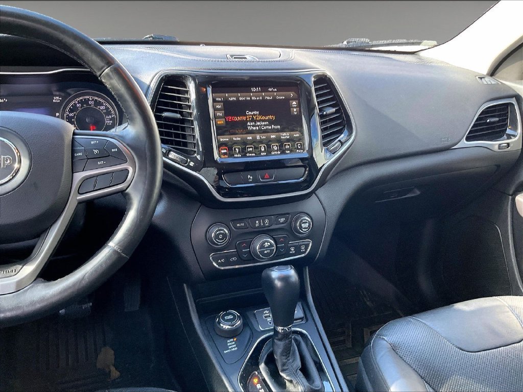 Used 2019 Billet Silver Metallic Clearcoat Jeep Limited image 18