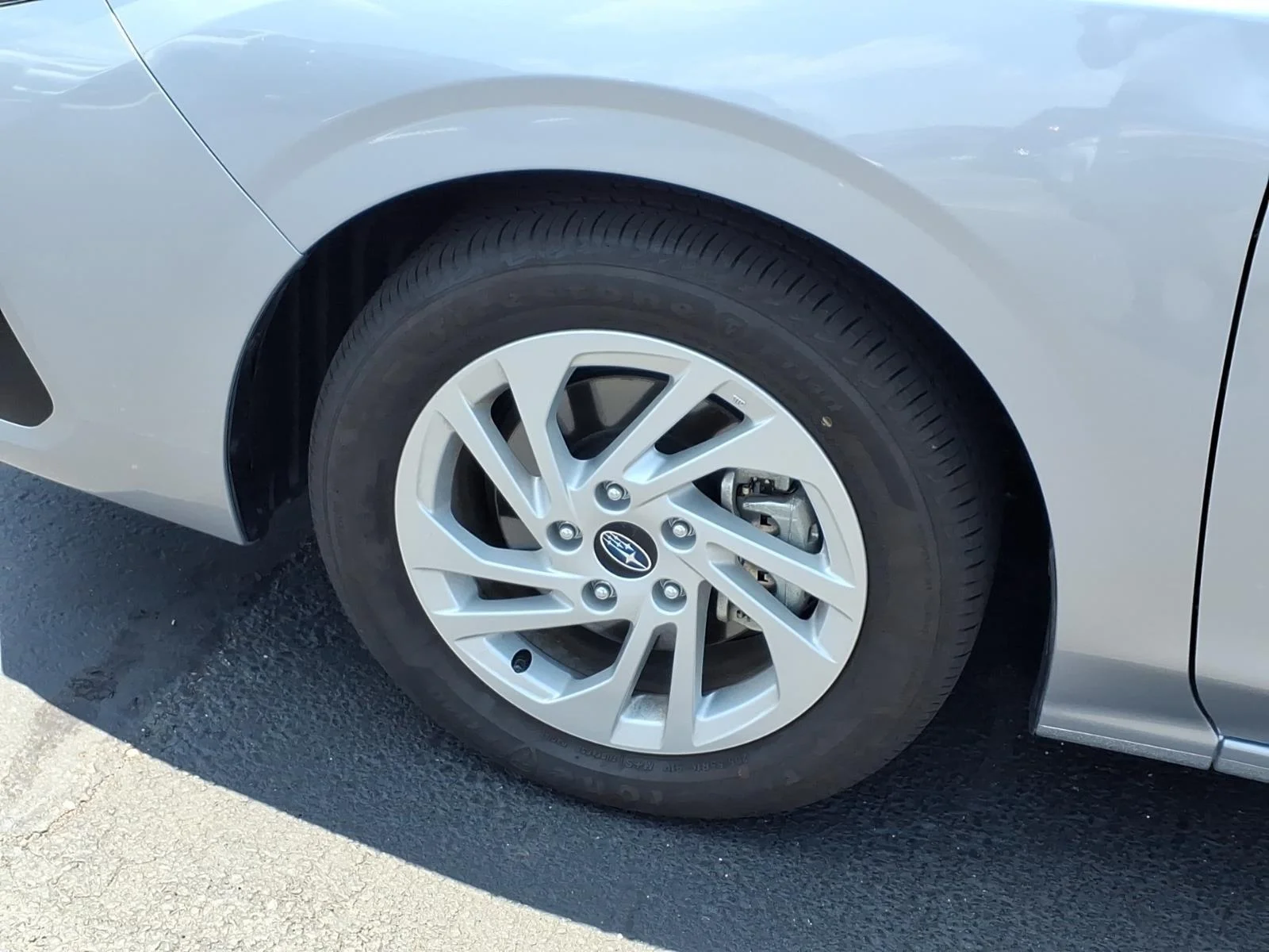 Used 2025 Ice Silver Metallic Subaru SEDAN image 31
