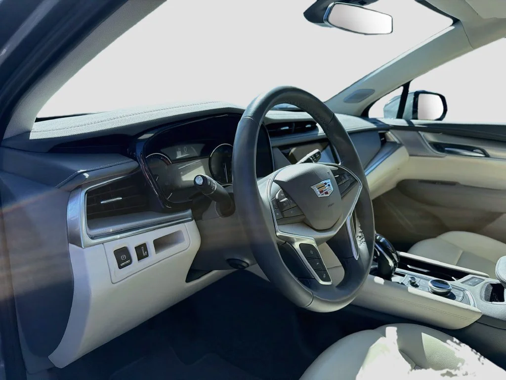 Used 2025 Argent Silver Metallic Cadillac Premium Luxury image 8