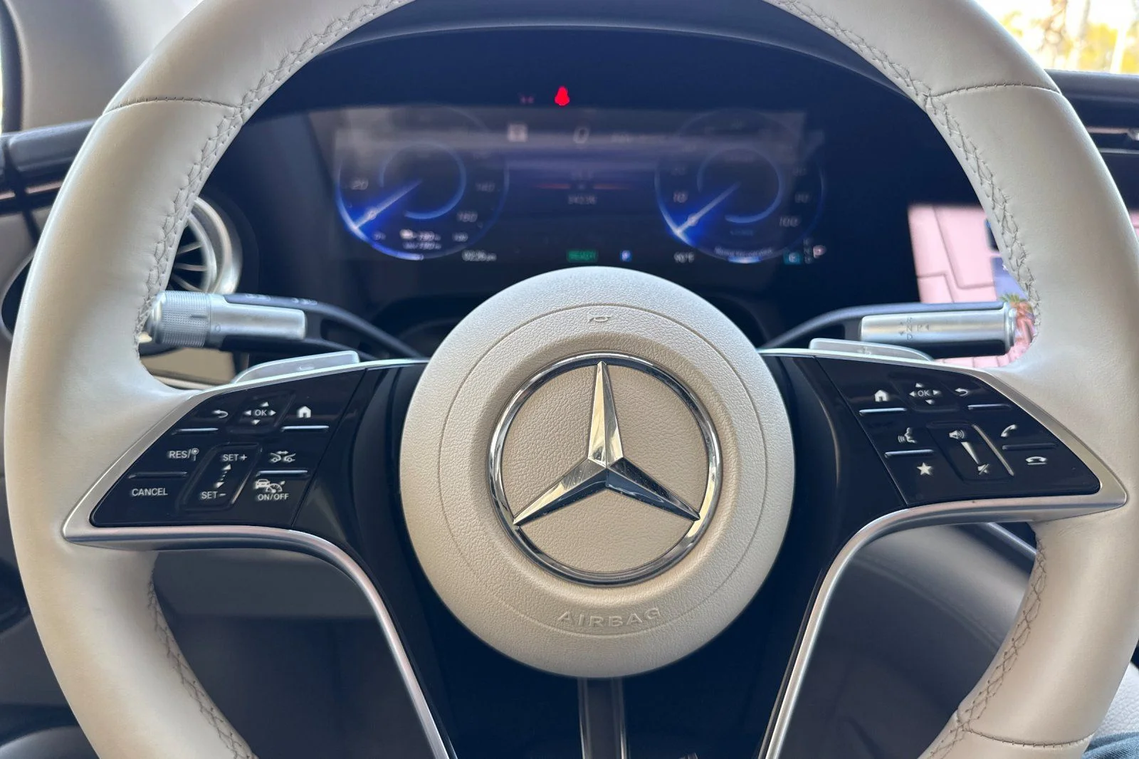 Certified Used 2022 Gray Mercedes-Benz 580 image 27