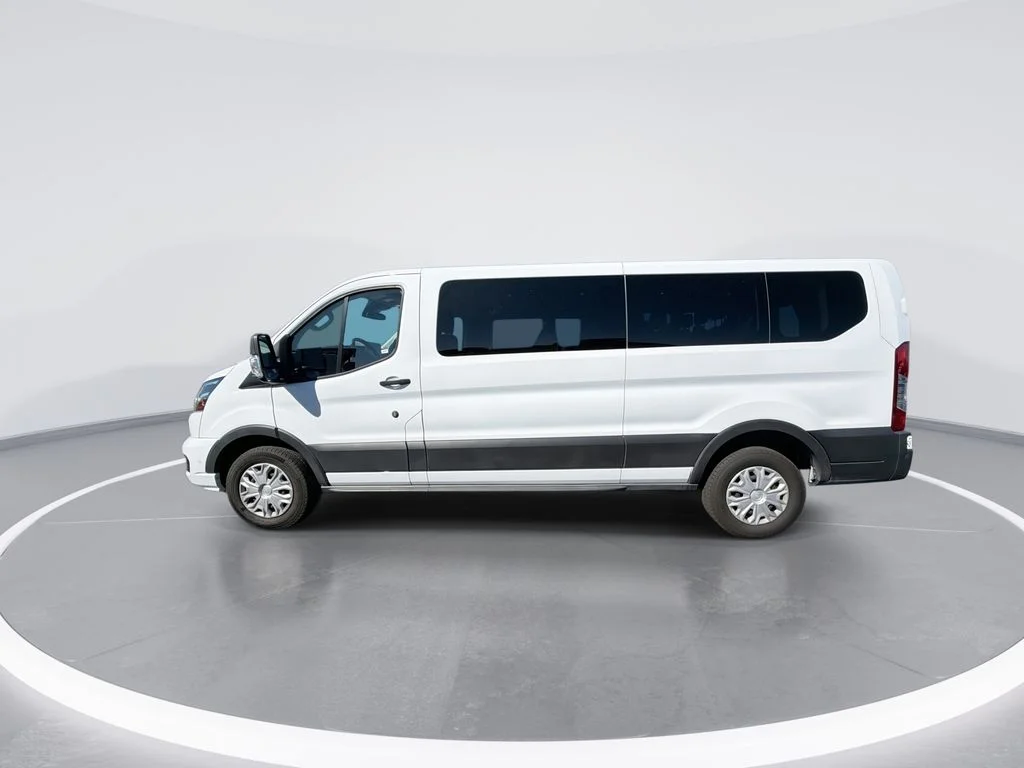 Used 2023 White Ford XLT image 5