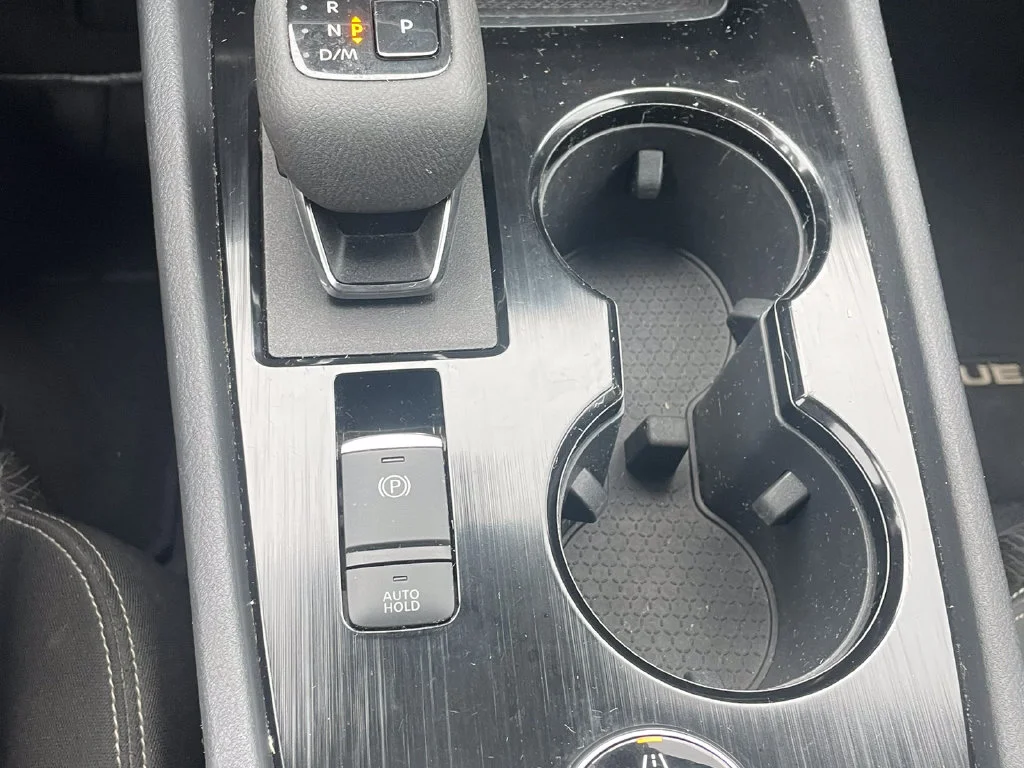 Used 2024 Silver Nissan SV image 11