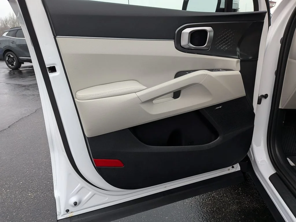 New 2026 White Pearl Kia EX image 13
