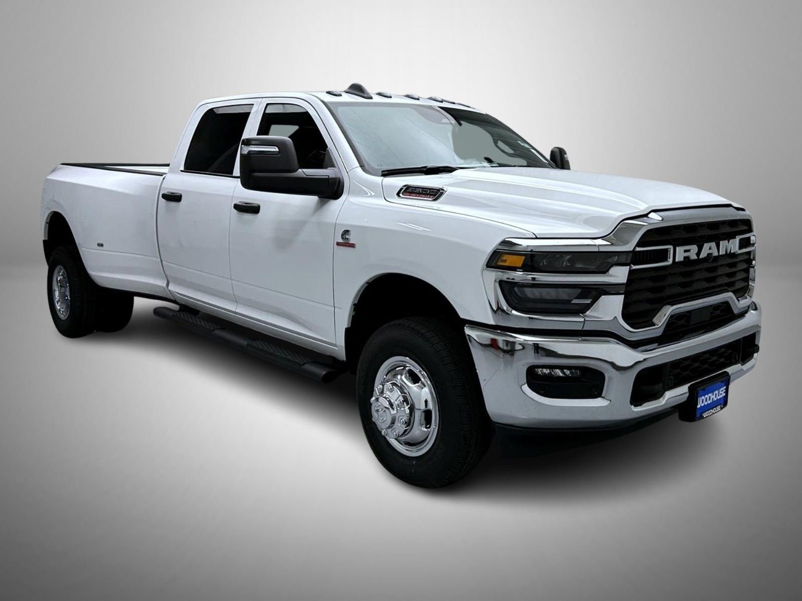 New 2026 Bright White Clear-Coat Exterior Paint RAM Tradesman image 3