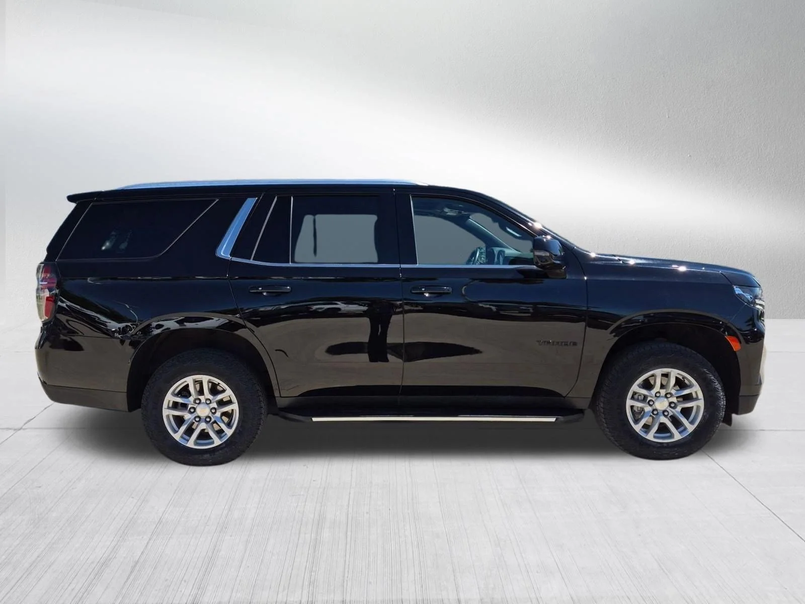 Used 2023 Black Chevrolet LT image 7
