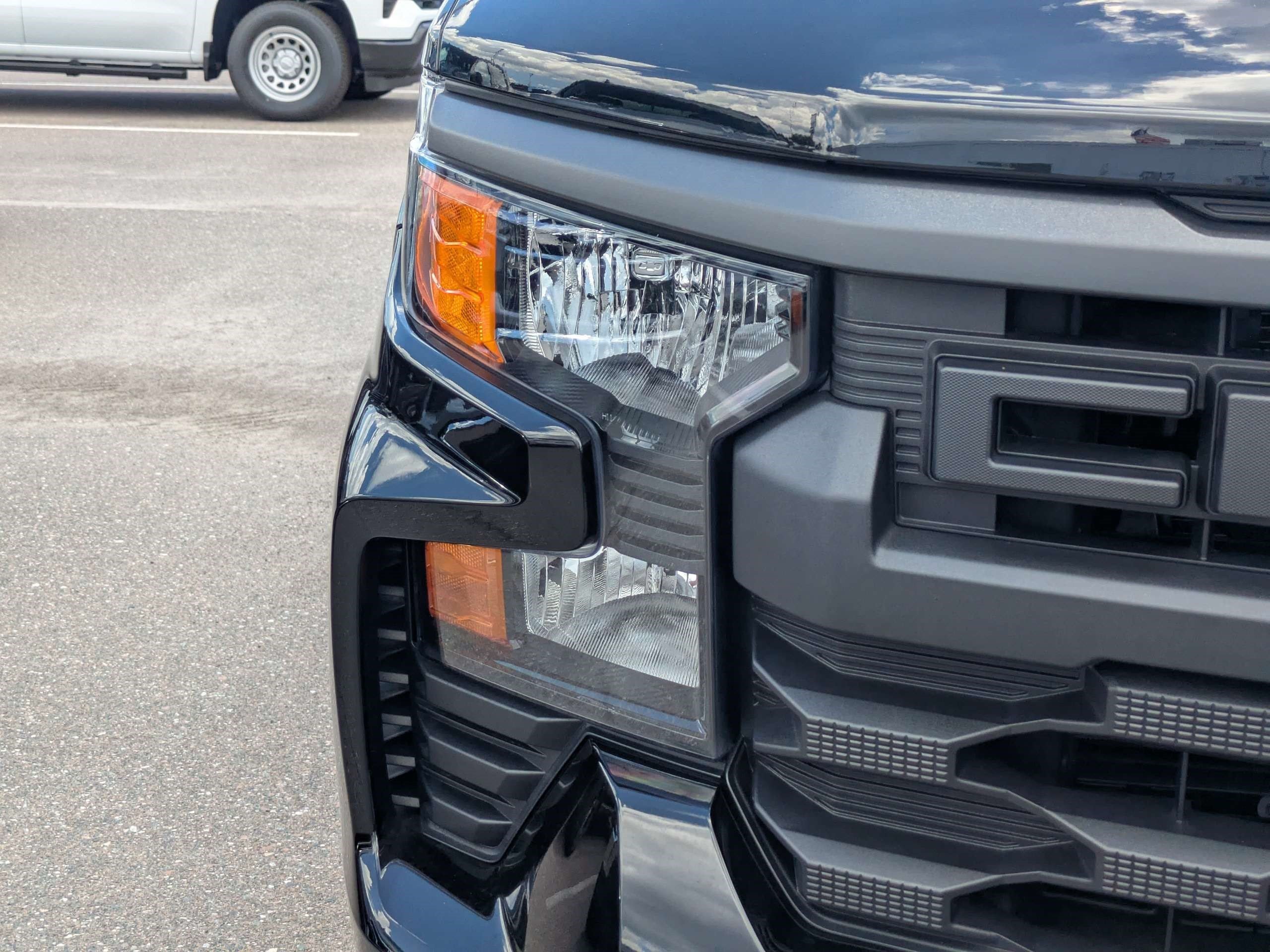 Used 2025 Black Chevrolet Custom image 9