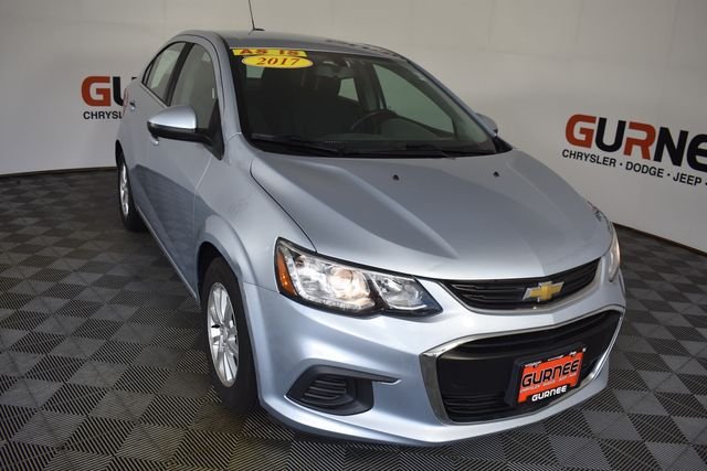 Used 2017 Blue Chevrolet LT image 10
