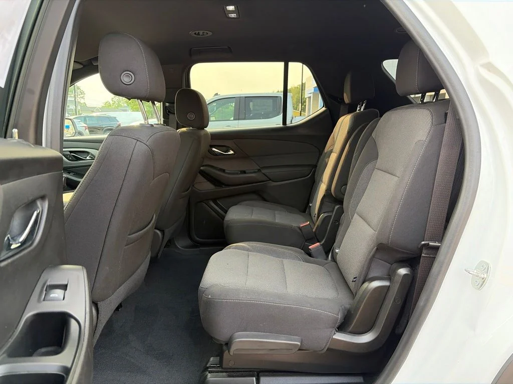 2023 Chevrolet Traverse 1LT - Photo 17