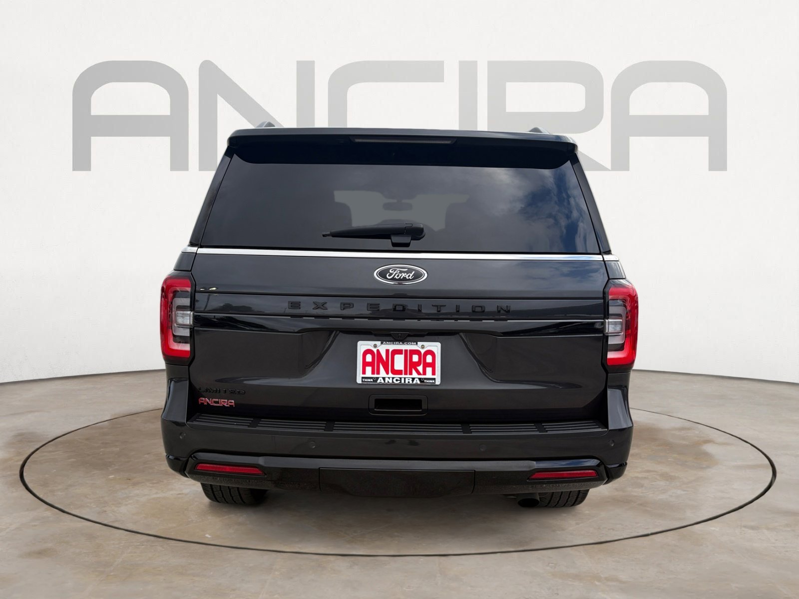 Used 2023 Dark Matter Metallic Ford Limited image 10