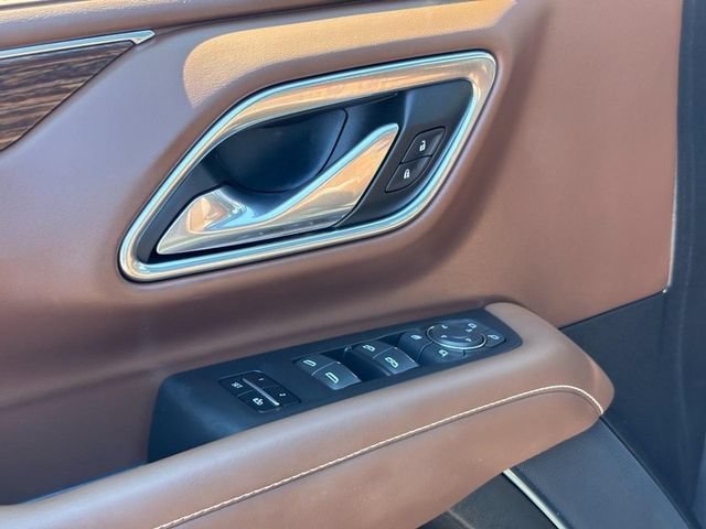 2023 Chevrolet Suburban High Country - Photo 17