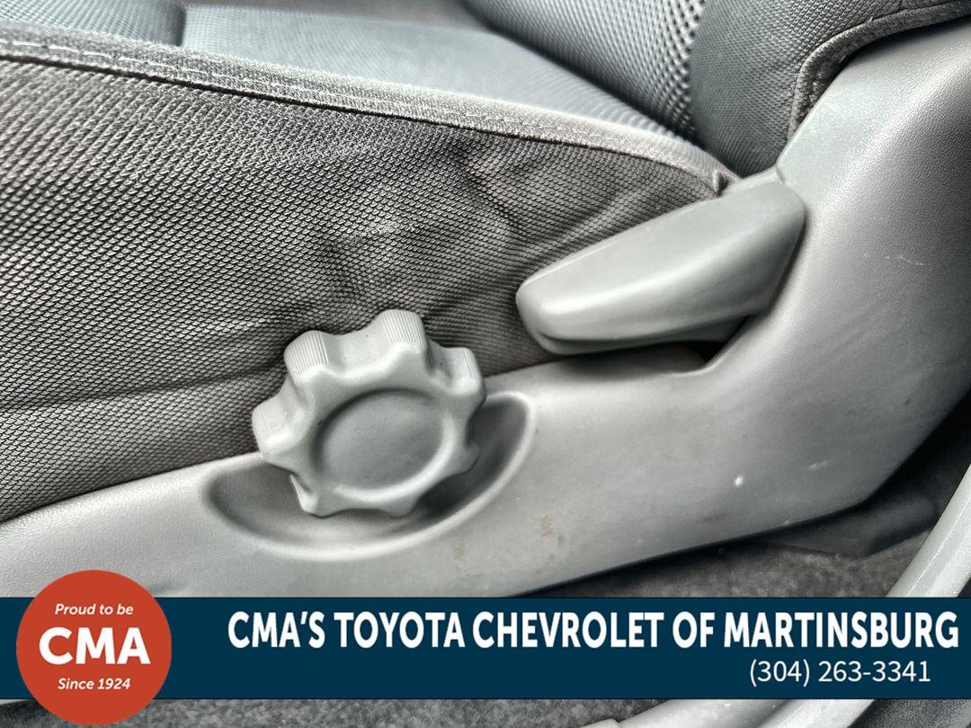 Used 2015 Magnetic Gray Metallic Toyota SR5 image 15