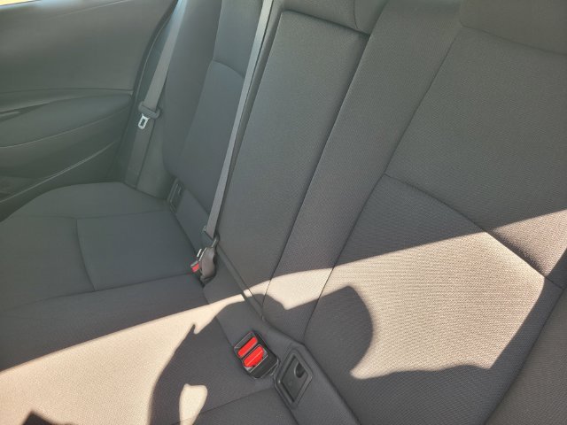 Used 2022 White Toyota LE image 15