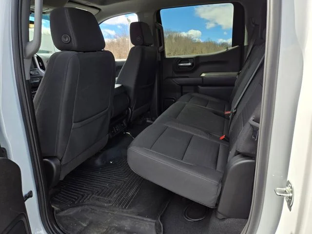 Used 2025 White Chevrolet Custom Trail Boss image 11