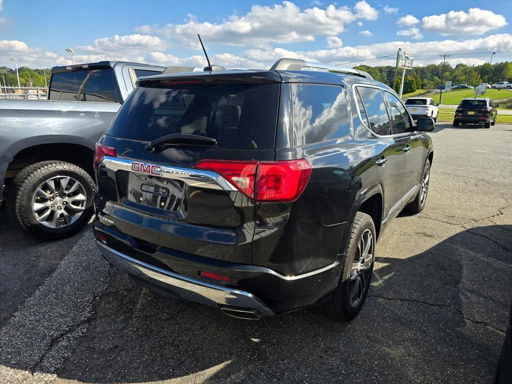 Used 2019 Black GMC Denali image 11