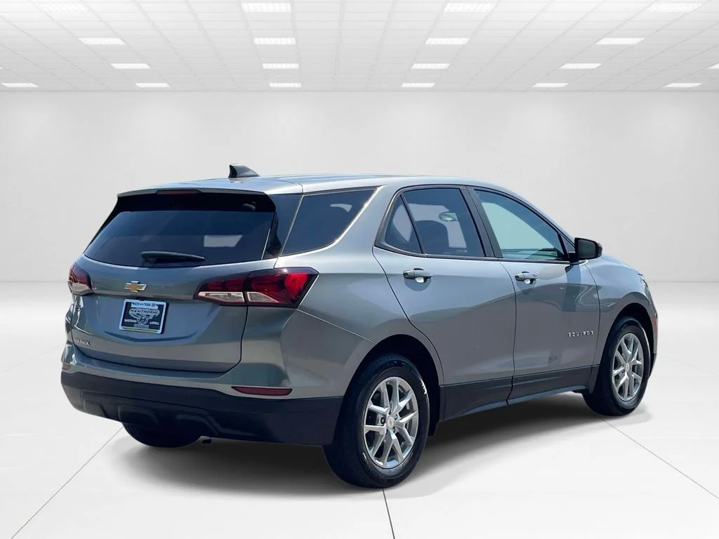 Used 2023 Gray Chevrolet LS image 6