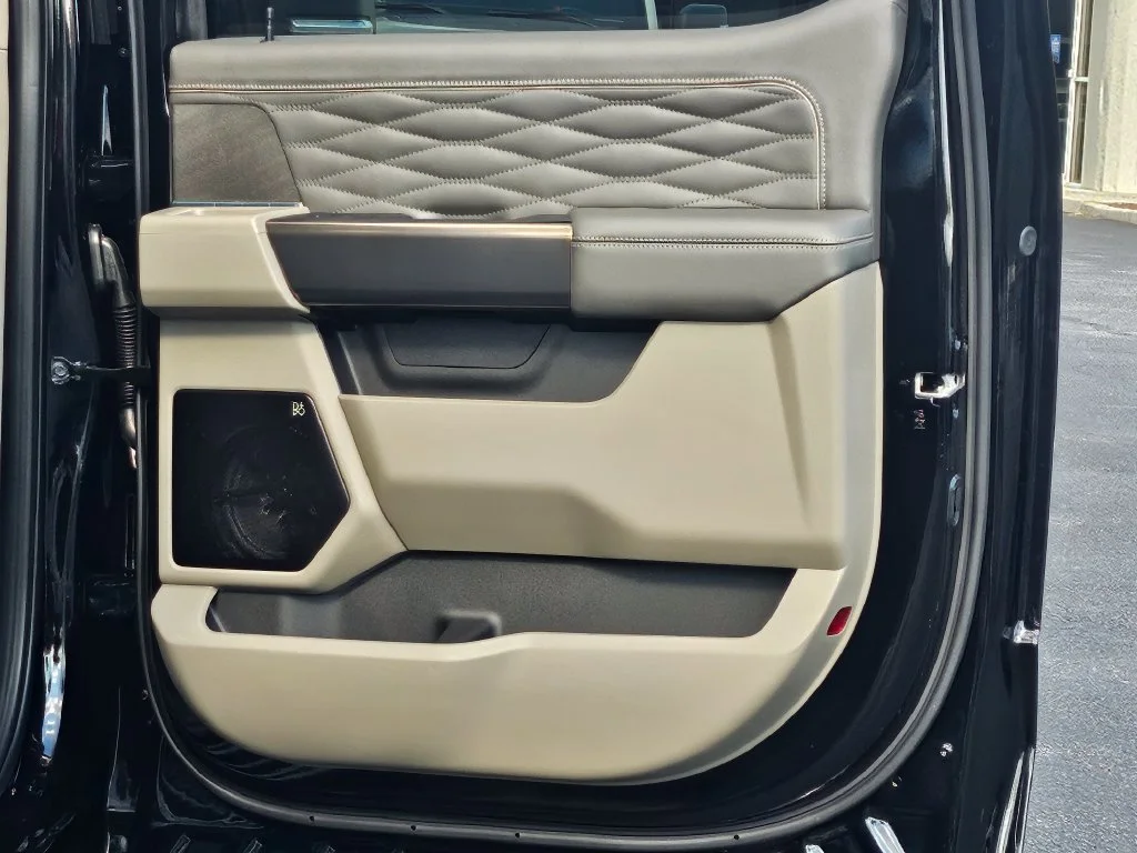 New 2027 Agate Black Metallic Ford F-350® Platinum® image 39