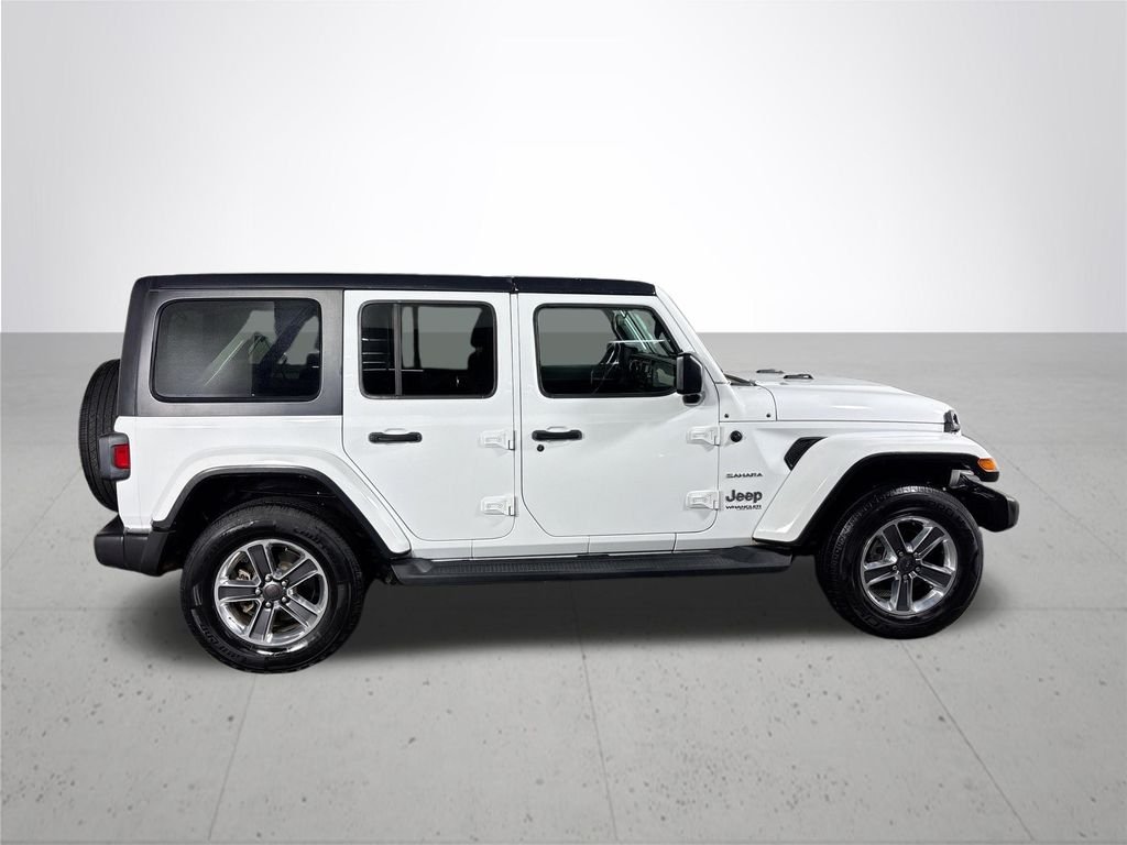 Used 2021 White Jeep Unlimited Sahara image 5