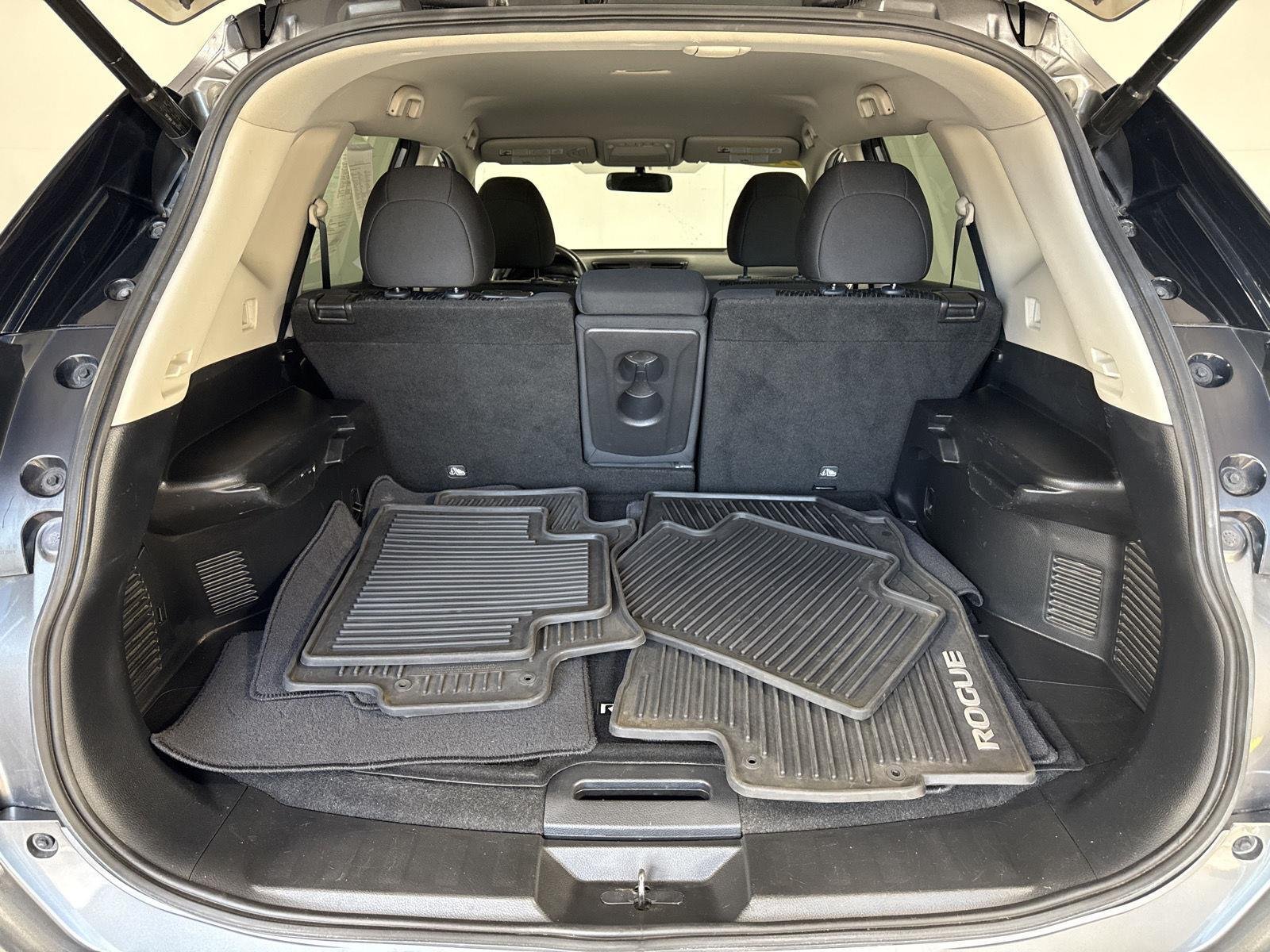 Used 2018 Gun Metallic Nissan SV image 7