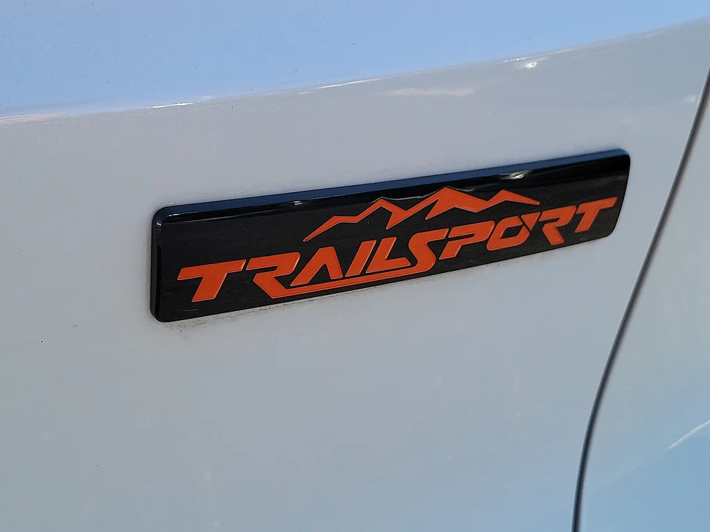 Certified Used 2026 Platinum White Pearl Honda TrailSport image 8