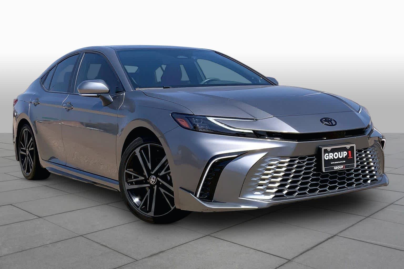 Used 2025 Heavy Metal Toyota XSE image 3