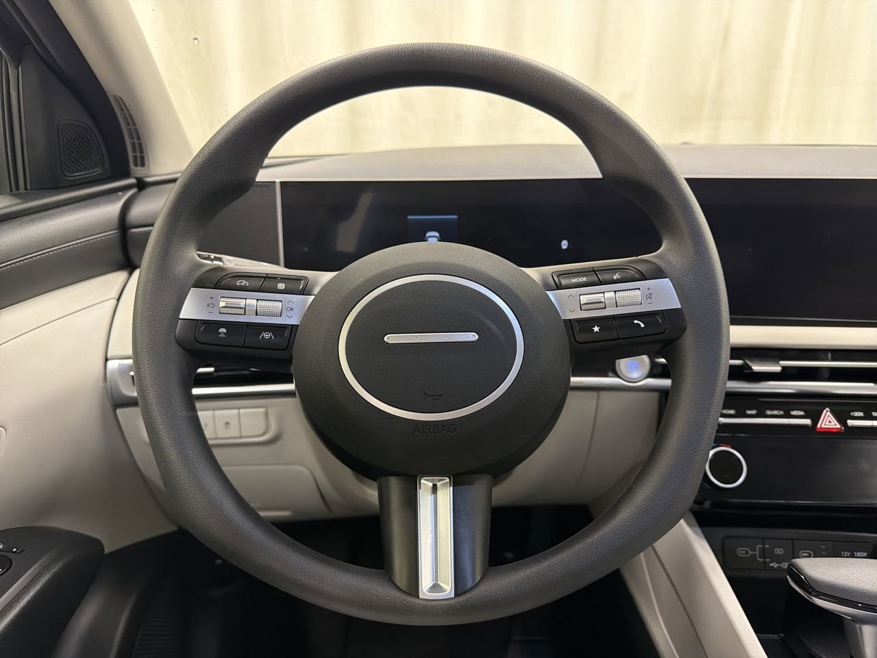 Certified Used 2025 Phantom Black Hyundai SEL image 15
