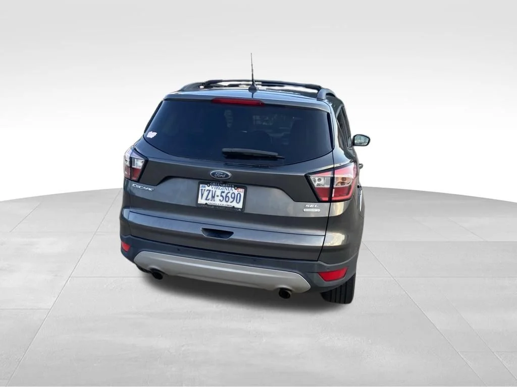 Used 2018 Gray Ford SEL image 15