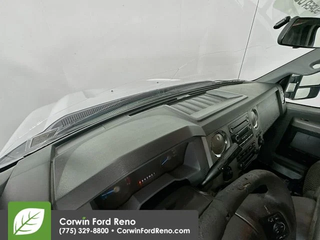 Used 2016 Oxford White Ford XLT image 9