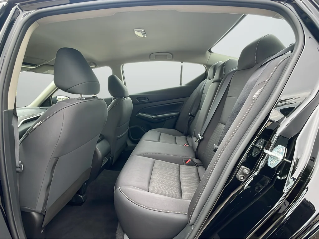 Used 2024 Black Nissan 2.5 SV image 27