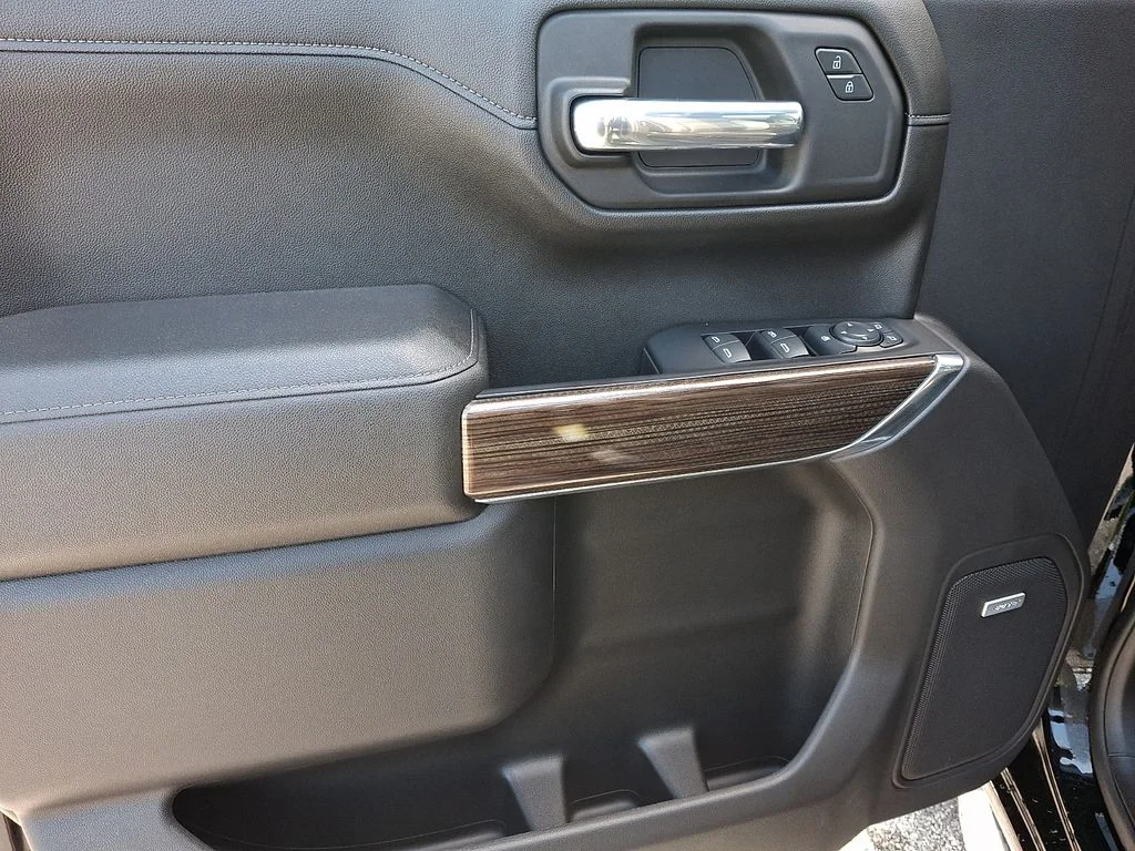 Used 2021 Black Chevrolet LT Trail Boss image 12