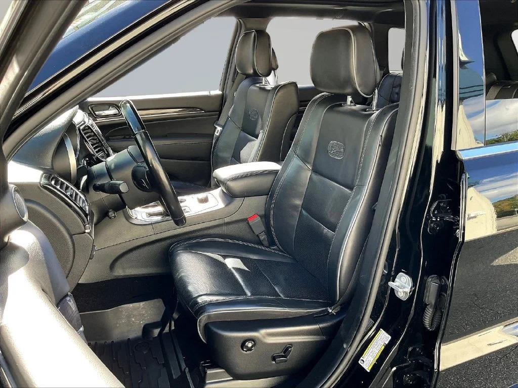 Used 2020 Black Jeep Overland image 23