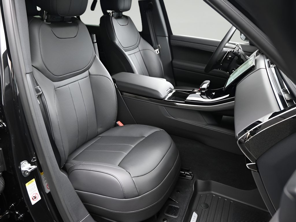 New 2026  Land Rover Dynamic SE image 10