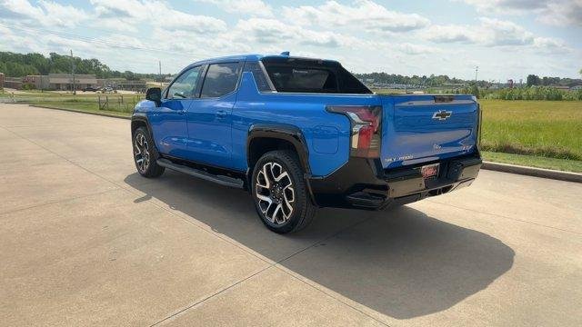 2025 Chevrolet Silverado EV RST - Photo 6